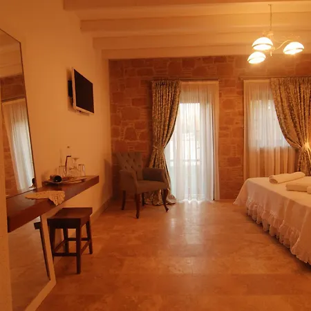 Hotel Cunda Fora 3*
